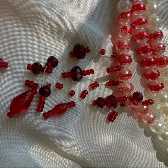 Pearl Scarlet Red Blood Crystal Choker – Queen’s Statement Necklace - Picture 8 of 8